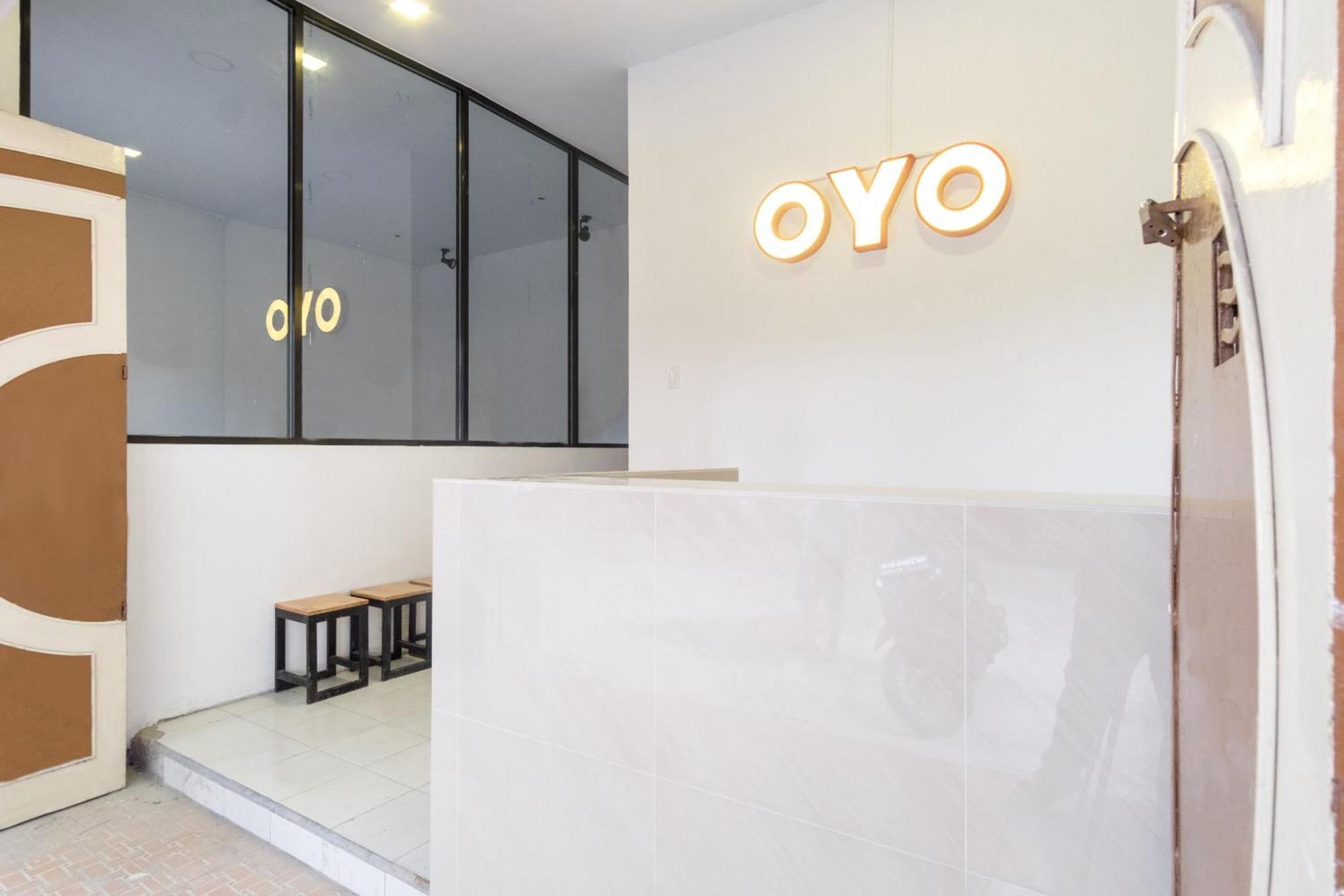Hotel O Metropolitan Homestay Near Komplek Asia Megamas Medan Esterno foto